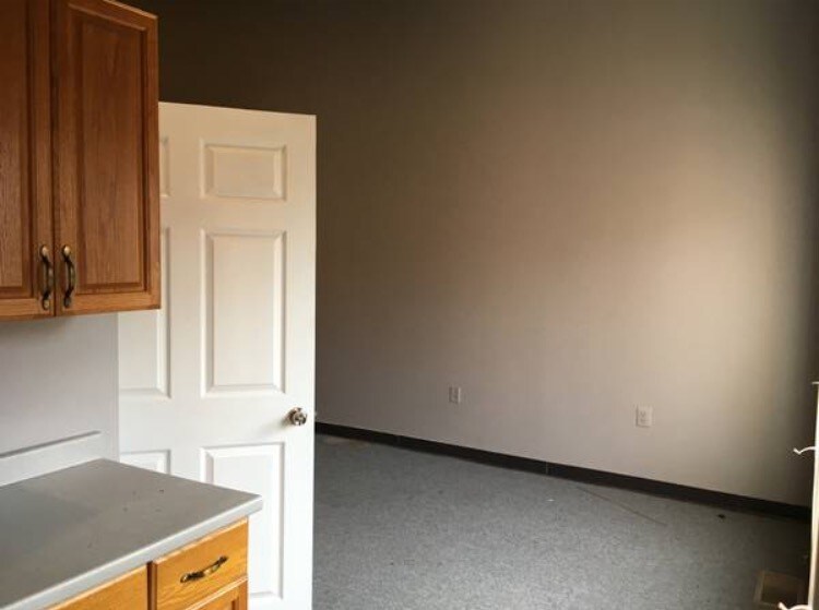 More Photos Of 9300-9306 Old Keene Mill Rd, Burke Loft Creative Space For Lease