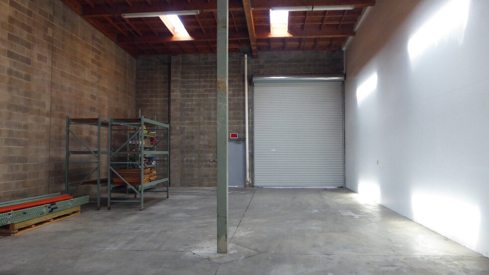 More Photos Of 34 Union Way, Vacaville Flex For Lease