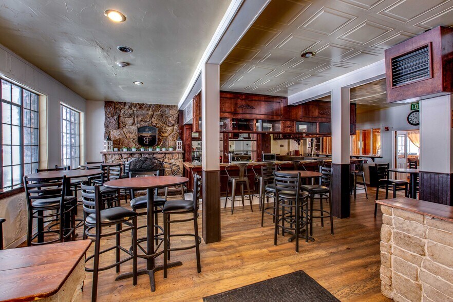More Photos Of 8136 S Brook Forest Rd, Evergreen Specialty For Sale