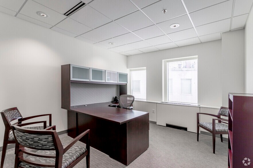 More Photos Of 1350 Connecticut Ave NW, Washington Office For Lease