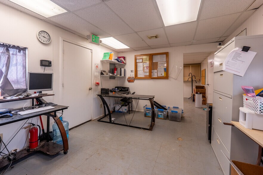 More Photos Of 500 Parsons, Walsenburg Specialty For Sale