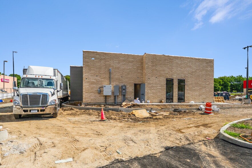 More Photos Of 330 Sunrise Hwy, Valley Stream Bank For Sale