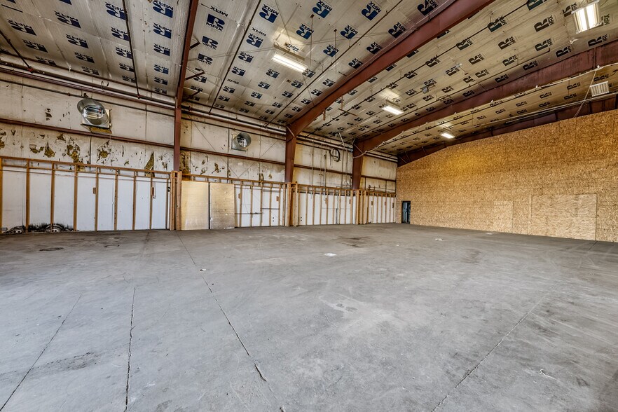 More Photos Of 1385 Antelope Rd, White City Manufacturing For Lease