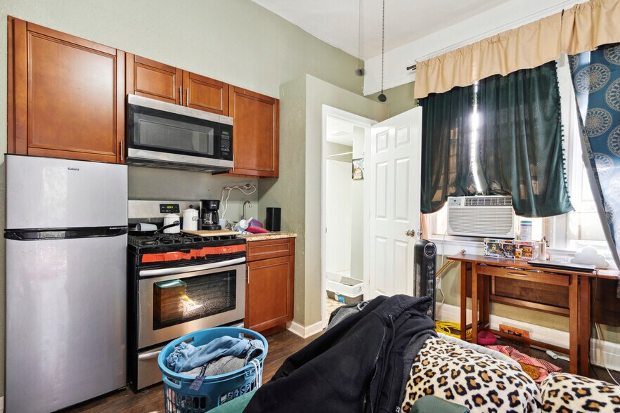 More Photos Of 2833 Napoleon Ave, New Orleans Apartments For Sale