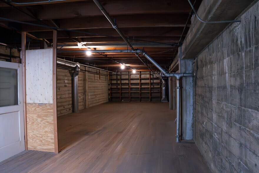 More Photos Of 475 4th St, San Francisco Service For Lease
