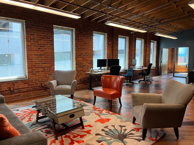 More Photos Of 300 W Marconi Blvd, Columbus Loft Creative Space For Lease