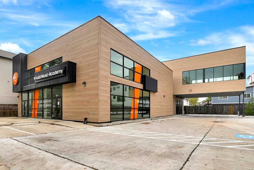 Primary Photo Of 1009 Yale St, Houston Freestanding For Lease