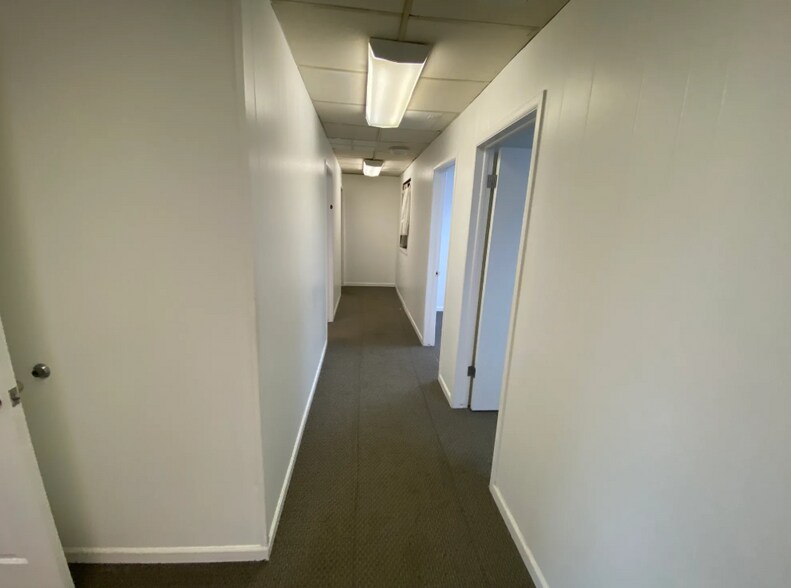 More Photos Of 26440 Southfield Rd, Lathrup Village Office For Lease