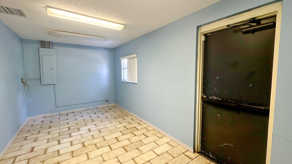 More Photos Of 4040 E County Road 540A, Lakeland Religious Facility For Sale