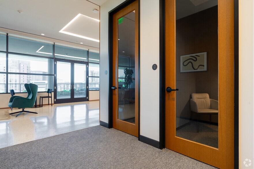 More Photos Of 1055 Howell Mill Rd, Atlanta Coworking Space