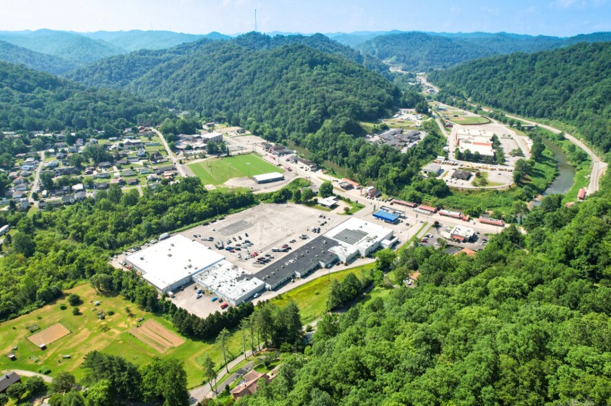 More Photos Of 94-154 Grand Vue Plz, Hazard General Retail For Sale