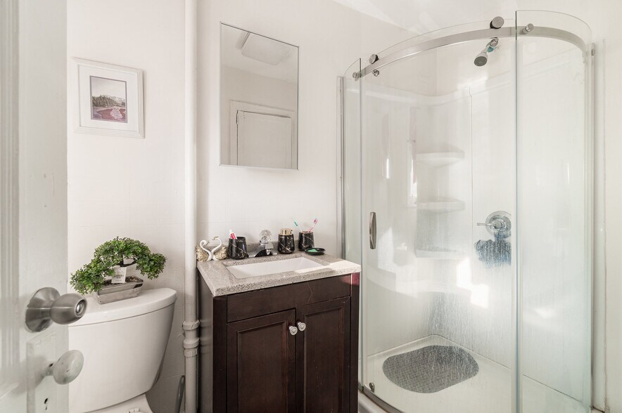 More Photos Of 1600 Regina St, Harrisburg Apartments For Sale