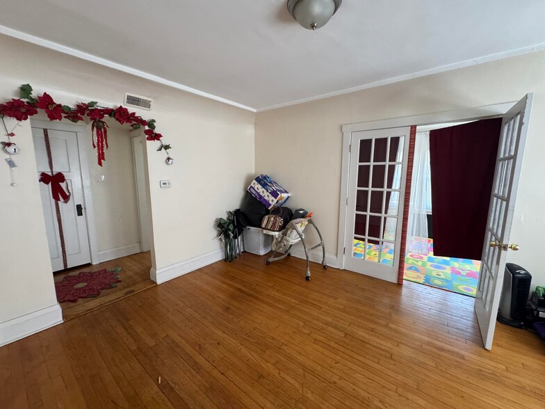 More Photos Of 2767 N Holton St, Milwaukee Apartments For Sale