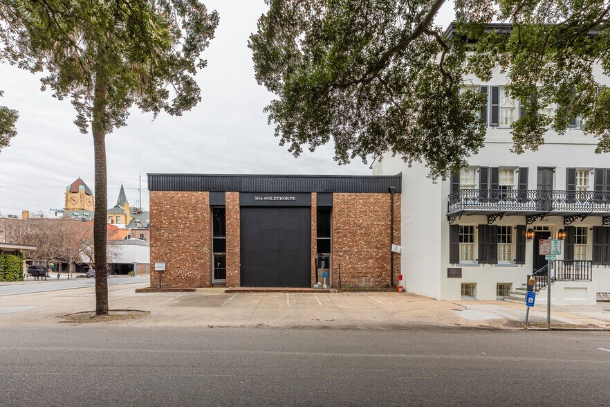 More Photos Of 104 E Oglethorpe Ave, Savannah Restaurant For Sale