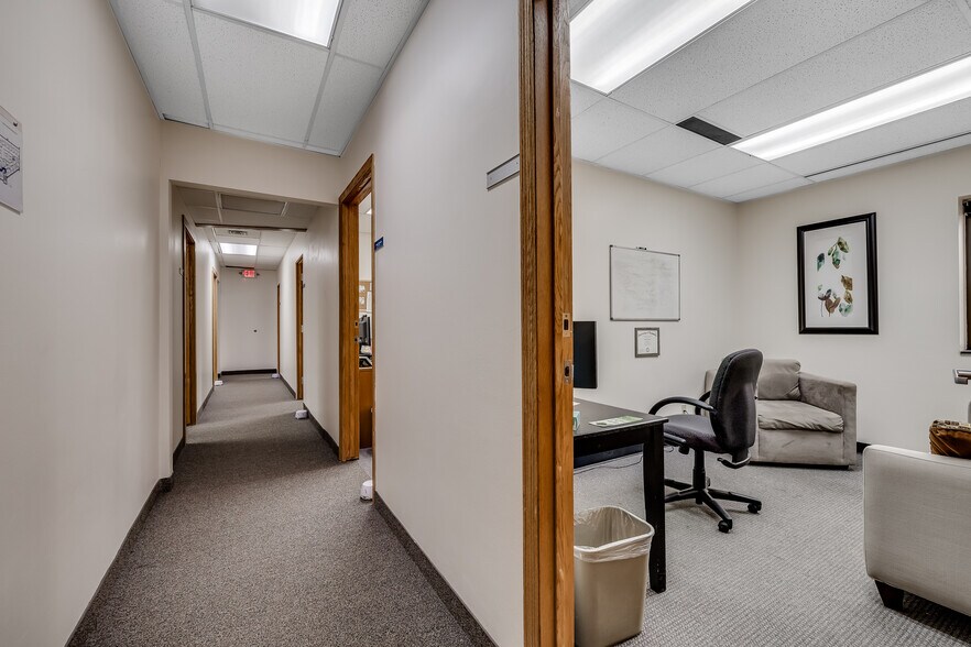 More Photos Of 4555 Erin Dr, Eagan Office For Lease
