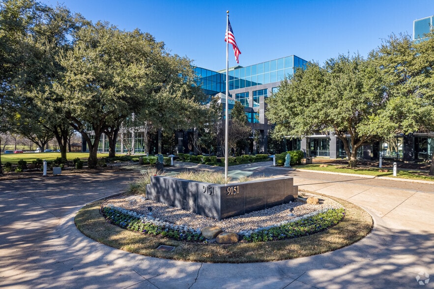More Photos Of 9151 Grapevine Hwy, North Richland Hills Office For Lease