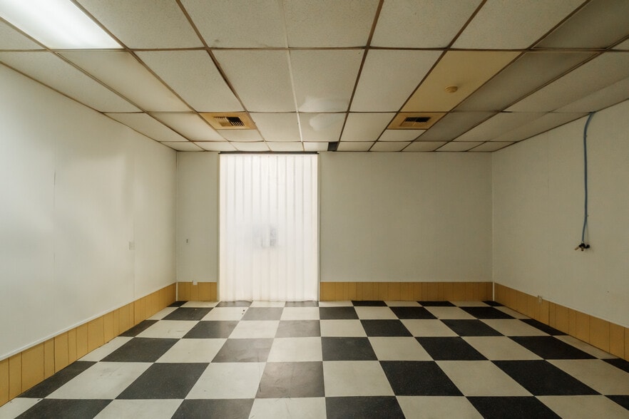 More Photos Of 1131 S Commercial Way SE, Albany Warehouse For Sale