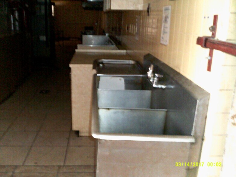 More Photos Of 7645 AL-97, Letohatchee Convenience Store For Lease