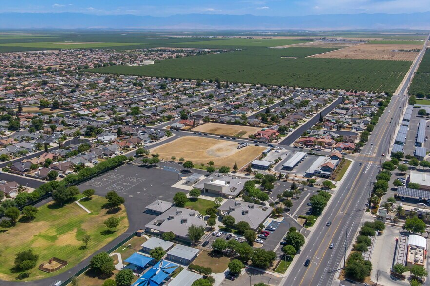 More Photos Of Vassar St And 17th Ave, Delano Land For Sale