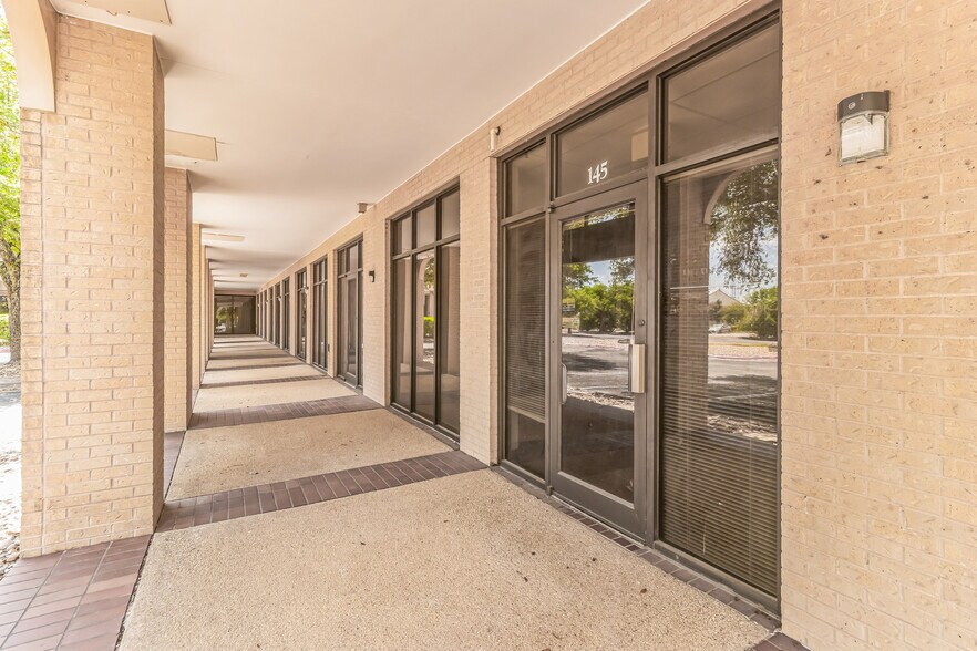 More Photos Of 16333 S Great Oaks Dr, Round Rock Medical For Lease
