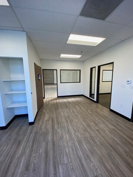 More Photos Of 2240 Celsius Ave, Oxnard Warehouse For Lease