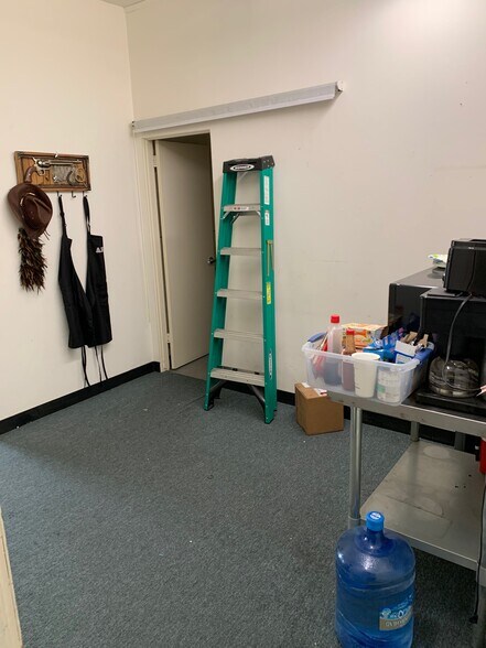 More Photos Of 14611-14635 Carmenita Rd, Norwalk Light Distribution For Lease