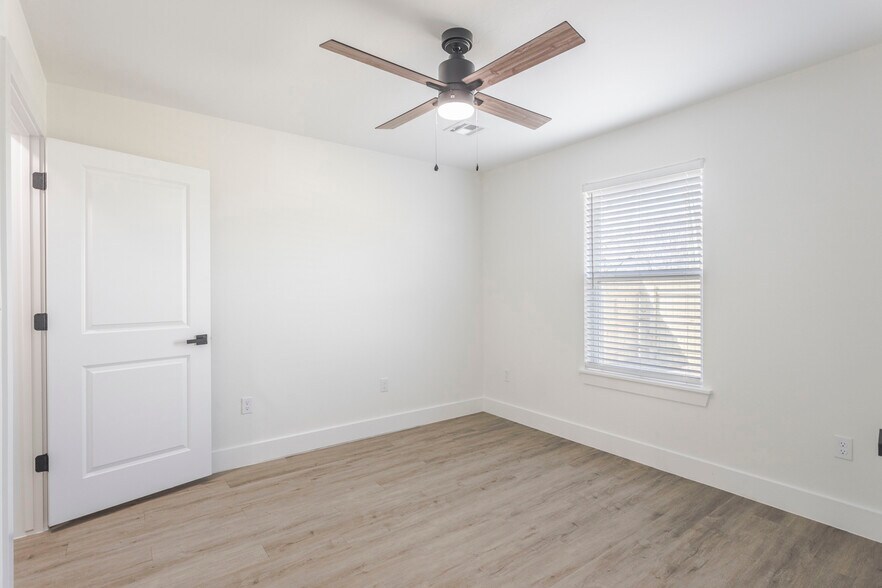 More Photos Of 11501 N Oklahoma Ave, Oklahoma City Apartments For Sale