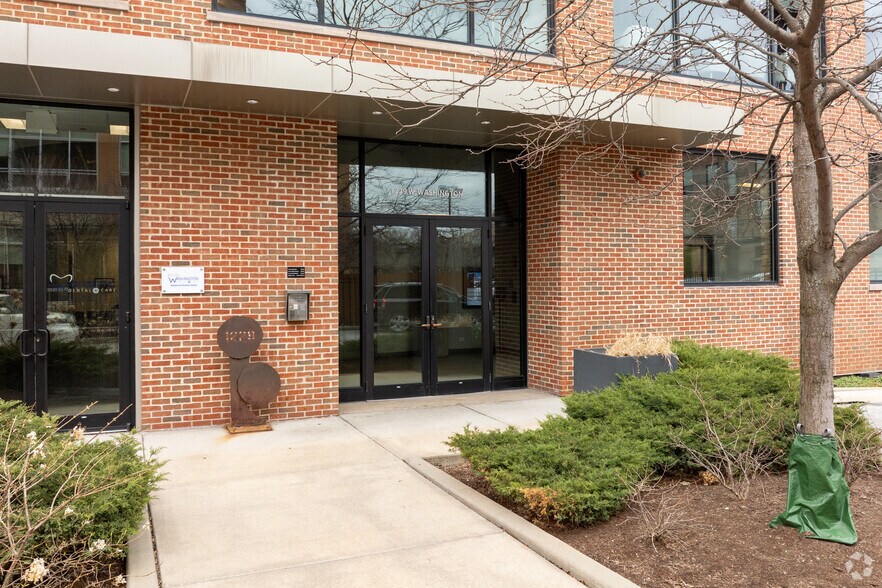 More Photos Of 1229 W Washington Blvd, Chicago Office For Lease