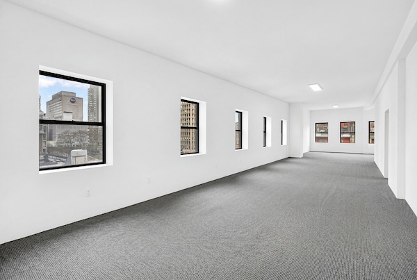 More Photos Of 251 E 33rd St, New York Medical For Lease