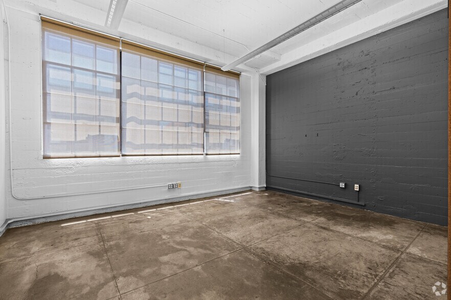 More Photos Of 283 4th St, Oakland Loft Creative Space For Sale