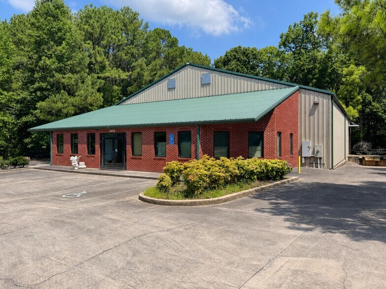 More Photos Of 1073 Nine North Dr, Alpharetta Warehouse For Sale