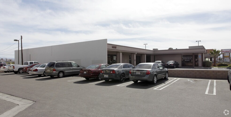 Primary Photo Of 14707 7th St, Victorville Office For Lease