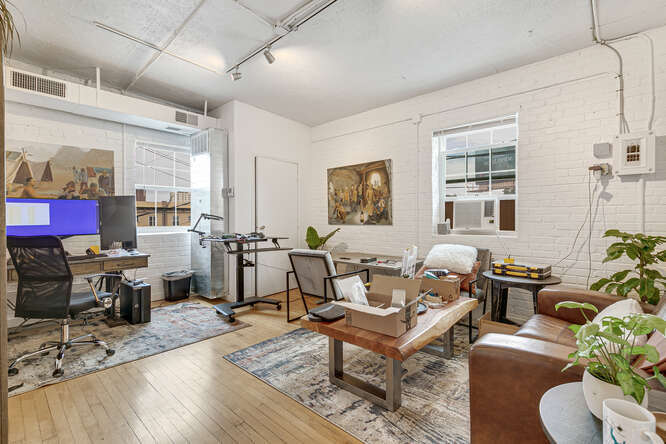 More Photos Of 1658 Lafayette St, Denver Office For Sale