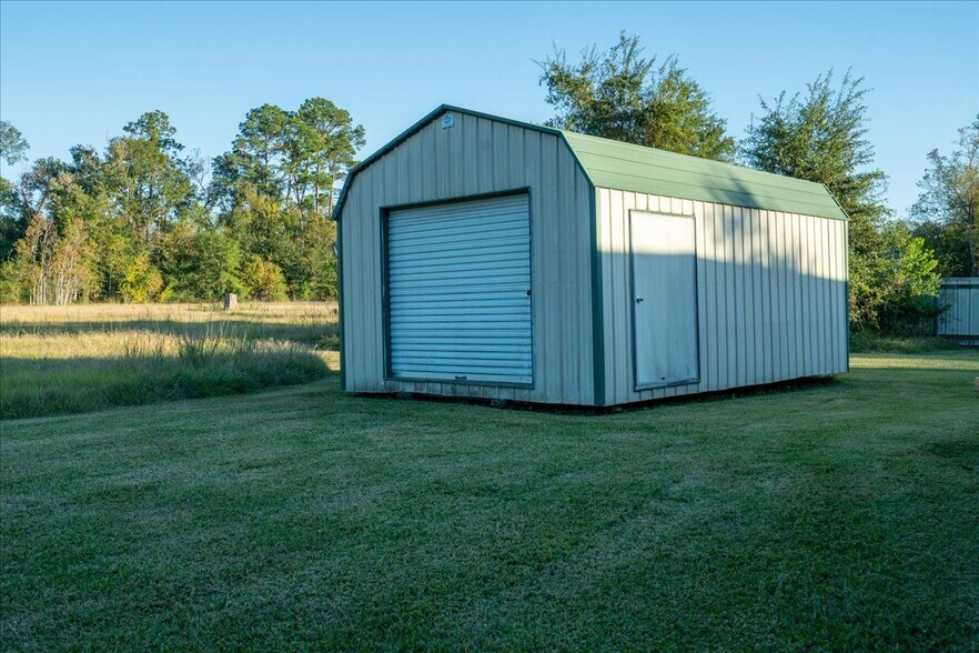 More Photos Of 5304 Meeks Dr, Orange Office For Sale