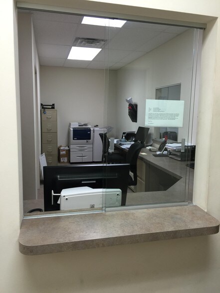 More Photos Of 204 Grove Ave, Thorofare Bank For Lease