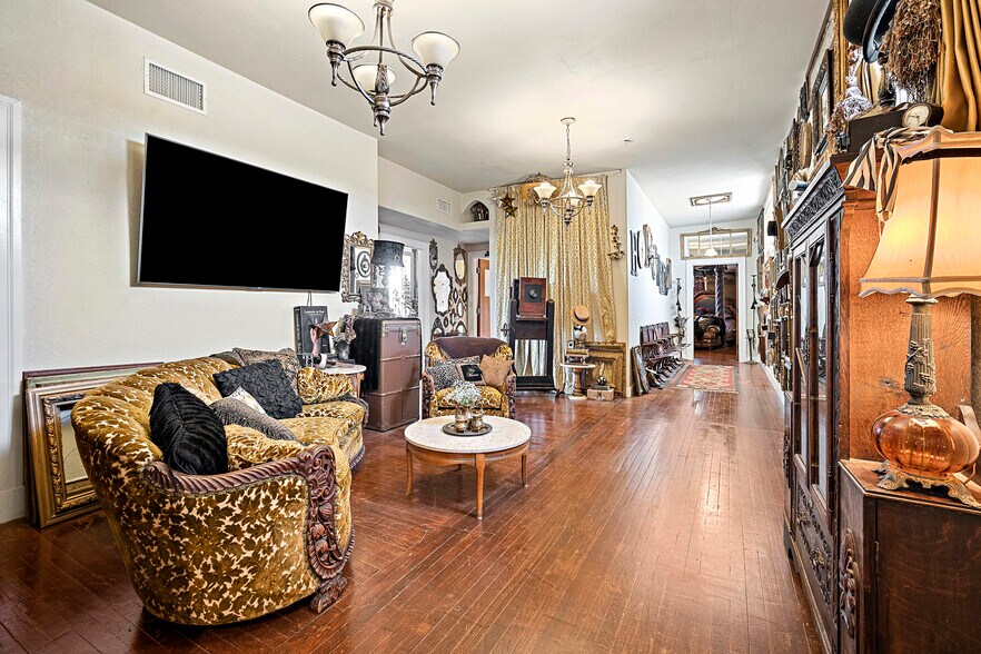 More Photos Of 103 S 6th St, Brownfield Restaurant For Sale