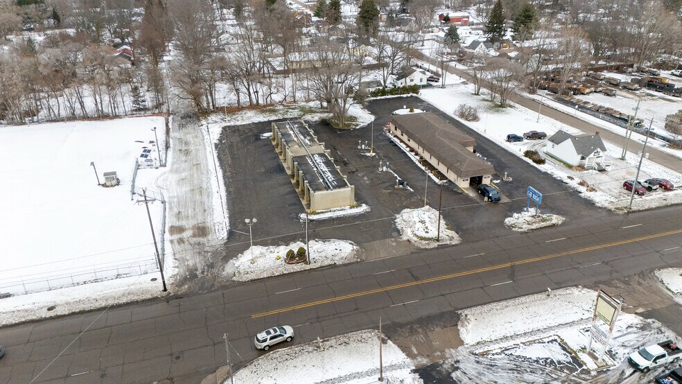 More Photos Of 3269 Richfield Rd, Flint Carwash For Sale