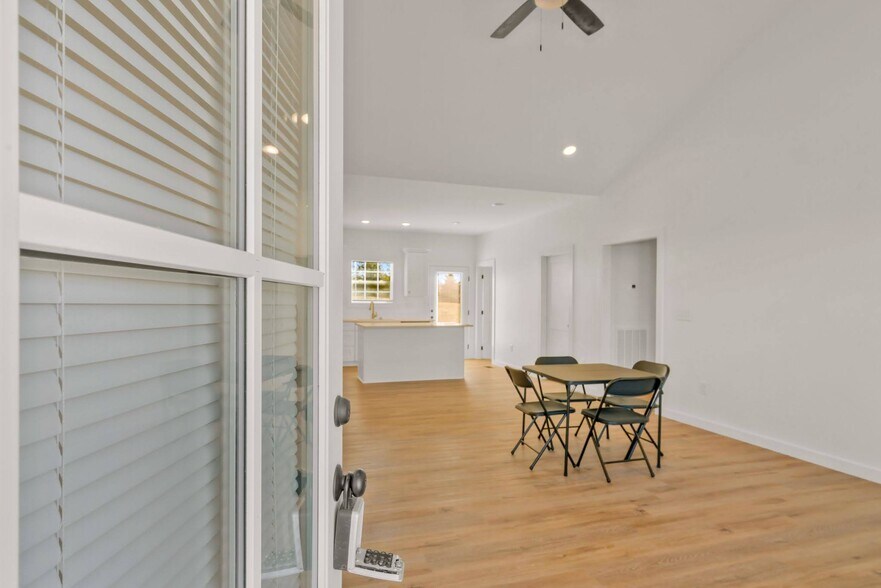 More Photos Of , Lafayette Specialty For Sale