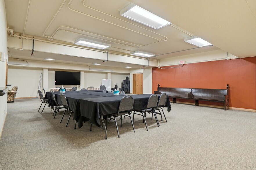 More Photos Of 123 Durbin St, Casper Office For Sale