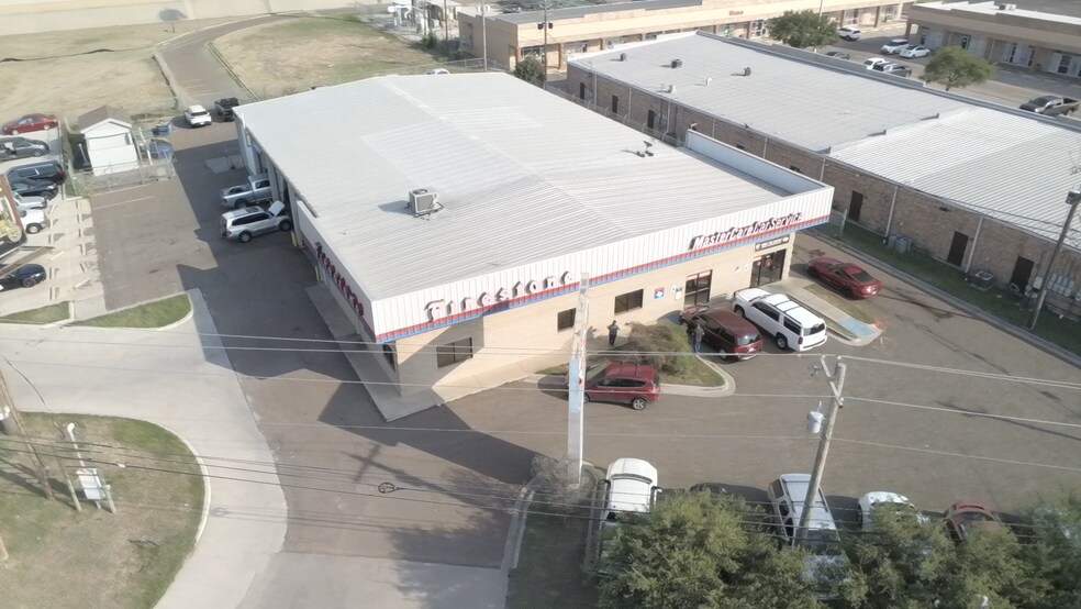 More Photos Of 5999 McPherson Rd, Laredo Auto Repair For Sale