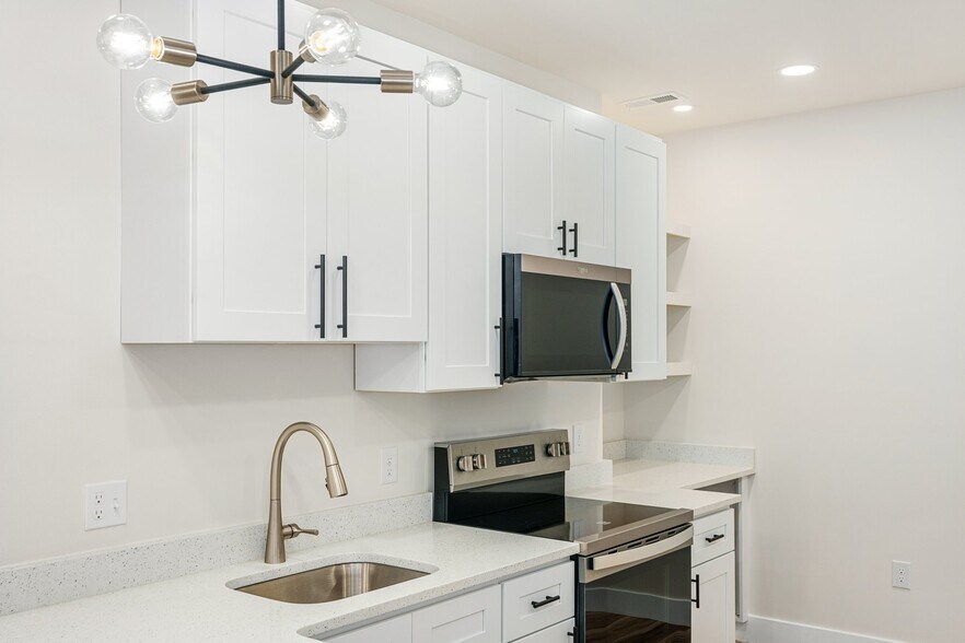 More Photos Of 151 York St, Pottstown Apartments For Sale