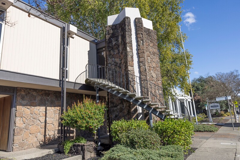 More Photos Of 717 College Ave, Santa Rosa Office For Sale