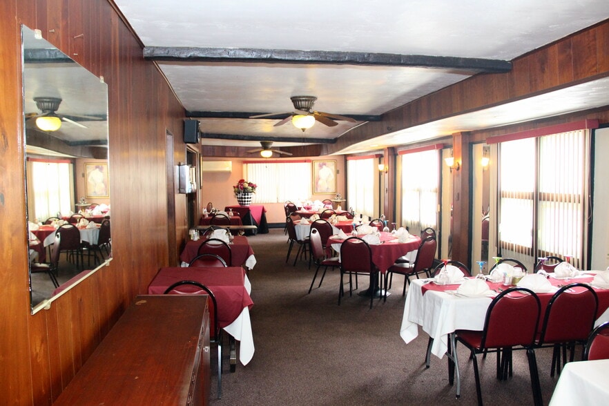 More Photos Of 2311 PA-247, Clifford Township Restaurant For Sale