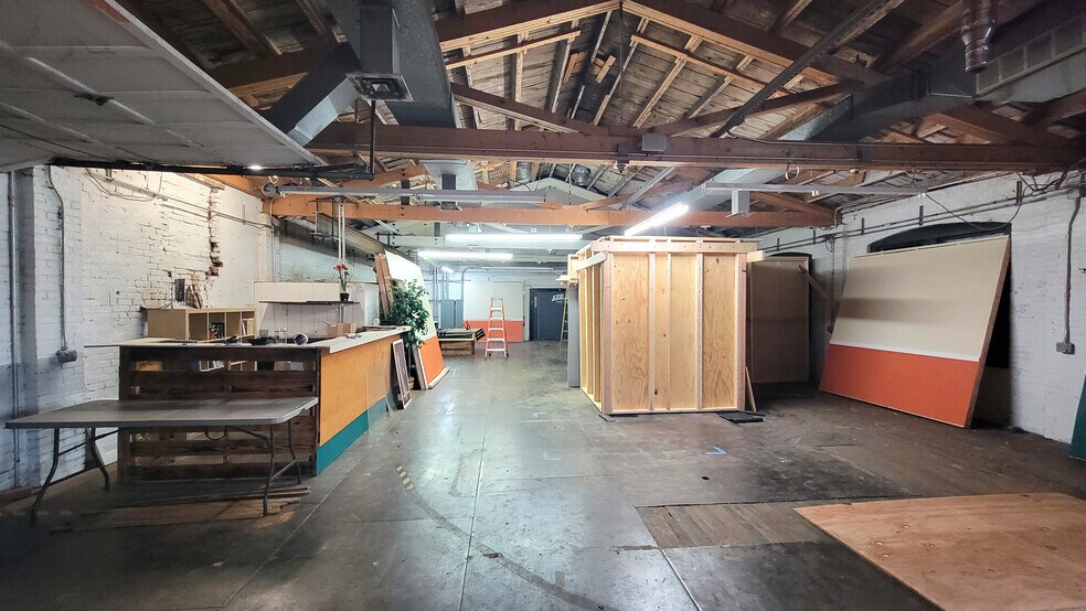 More Photos Of 152 N Pennsylvania Ave, Wilkes Barre Warehouse For Lease