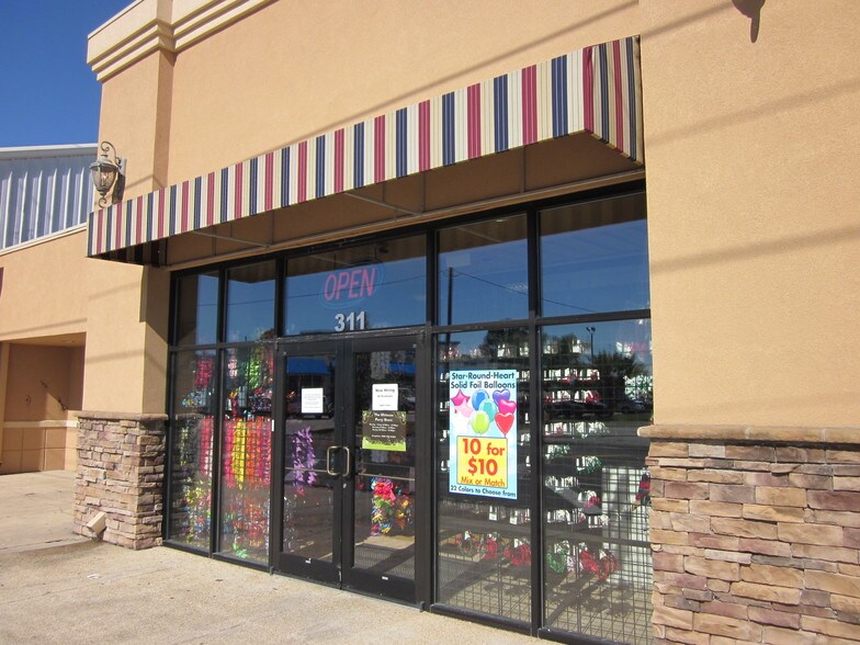 More Photos Of 311 S Range Ave, Denham Springs General Retail For Lease