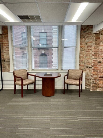More Photos Of 225-231 E Redwood St, Baltimore Office For Lease