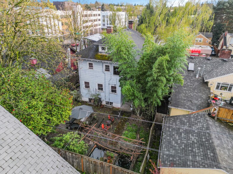 More Photos Of 3123 Ne Broadway St, Portland Storefront Retail Residential For Sale