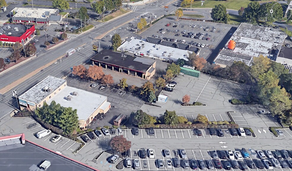 More Photos Of 233 W Route 59, Nanuet Storefront For Lease