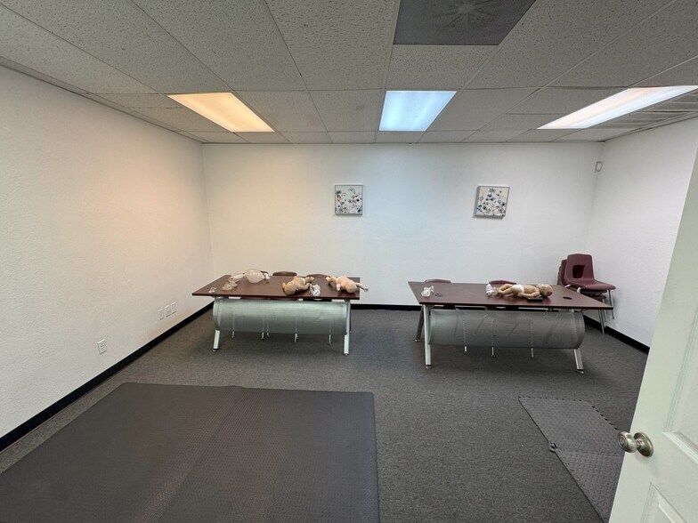 More Photos Of 13250 W Van Buren St, Goodyear Storefront Retail Office For Lease