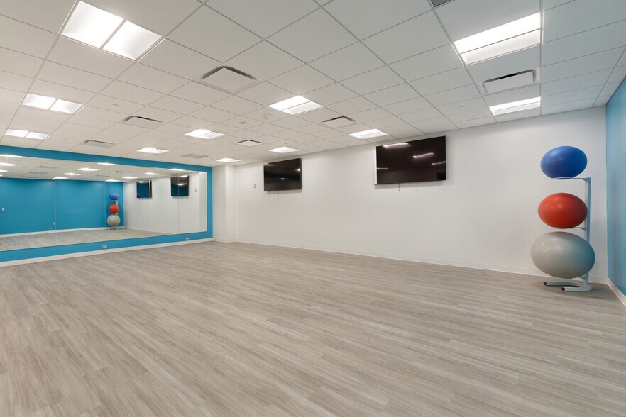More Photos Of 6120 Executive Blvd, Rockville Office For Lease
